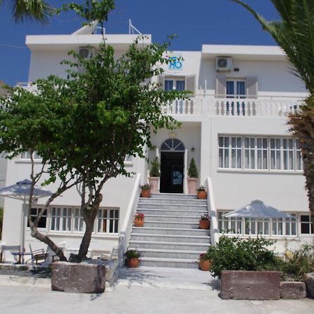 Kamari Blue Boutique Hotel Exterior foto